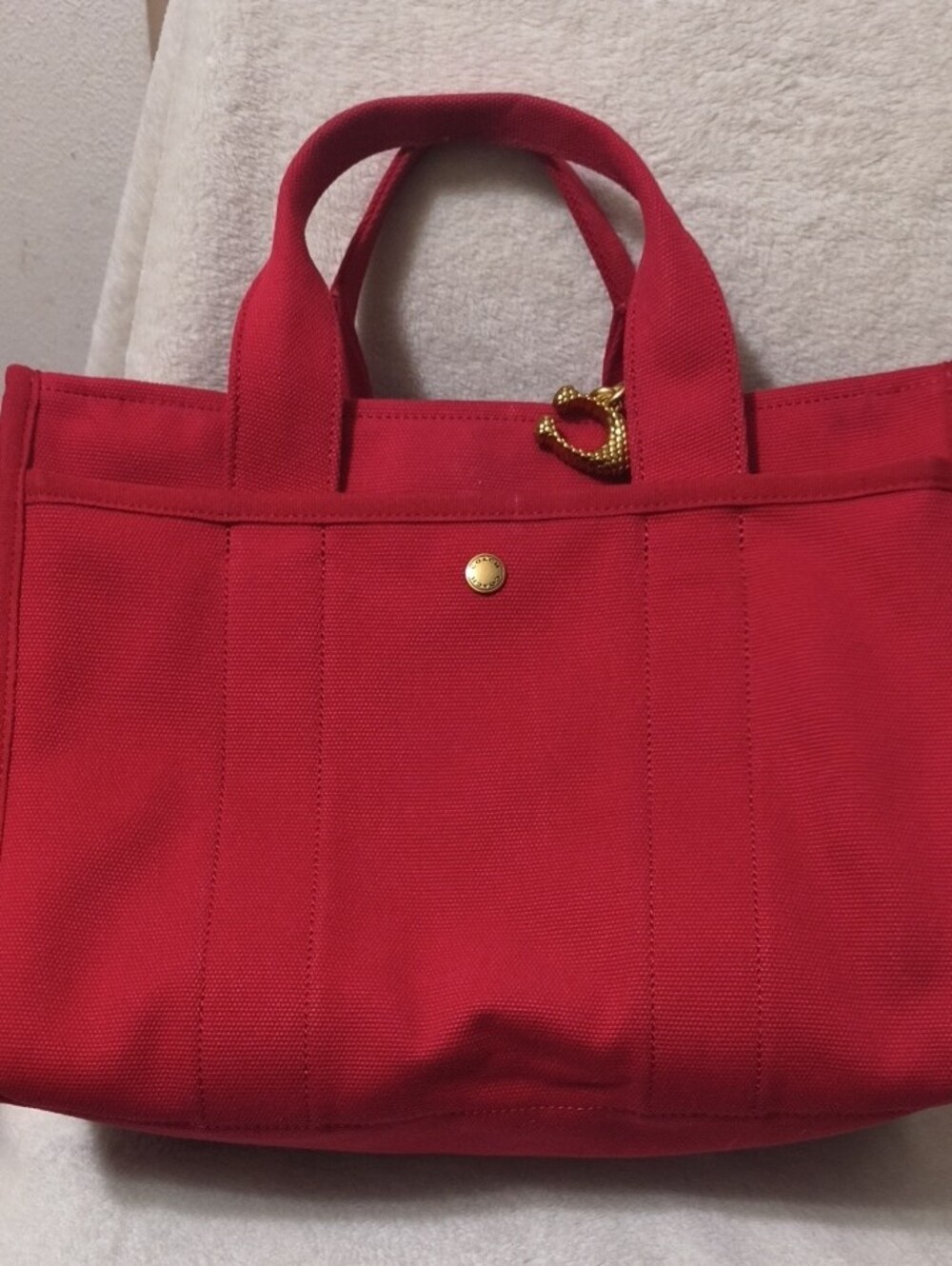 Coach 2025 Year Snake Med Red Canvas Tote with Year Of The Snake 2025 Gold Charm - Picture 8 of 11